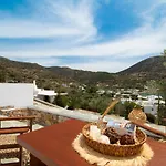 Thimari Vathi (Sifnos)