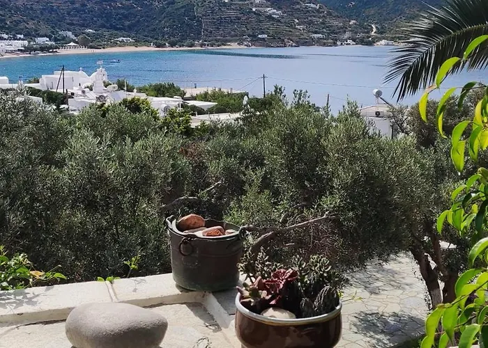 Thimari Vathi (Sifnos)